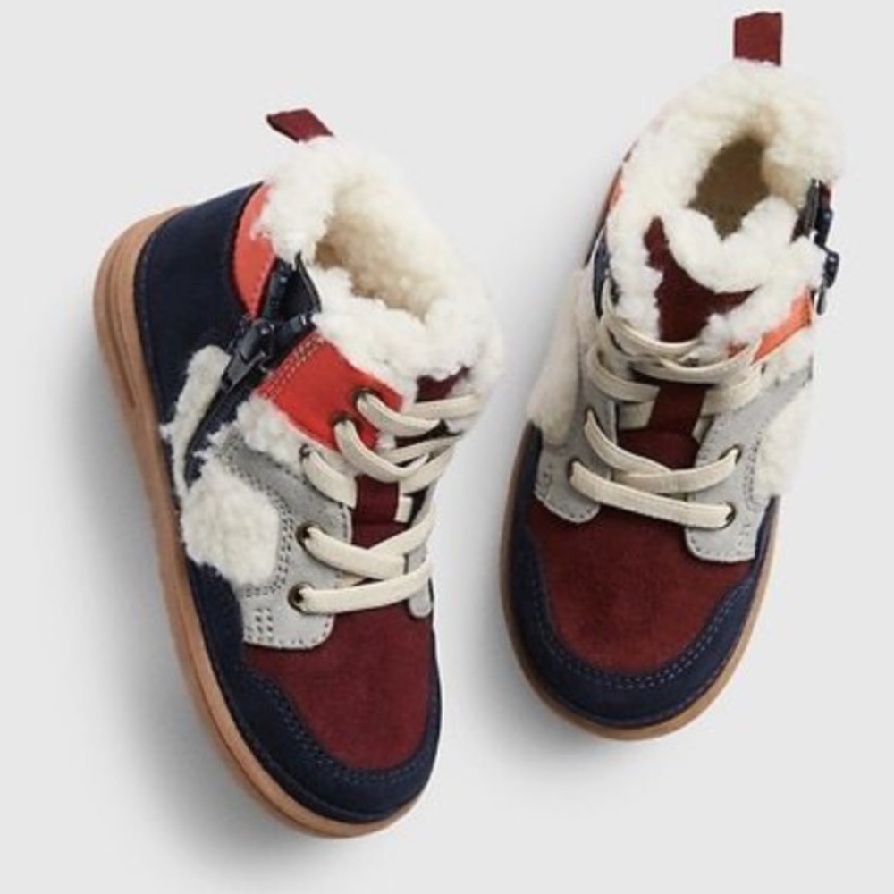 Gap Sheepa lined High Top Toddler Sneakers Size 7